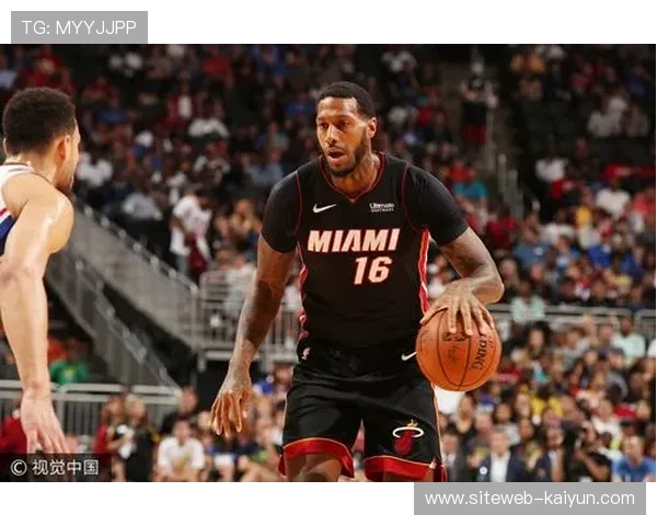 76人恩比德内线优势明显 热火需调整防守策略应对 76人恩比德内线优势明显 热火需调整防守策略应对